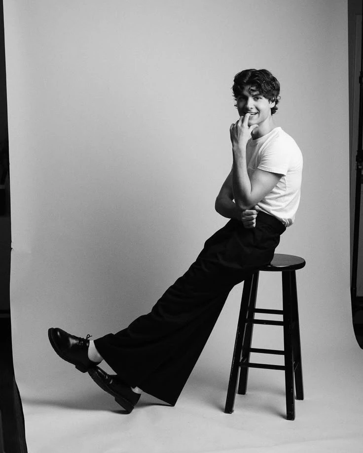 Men casual stool
